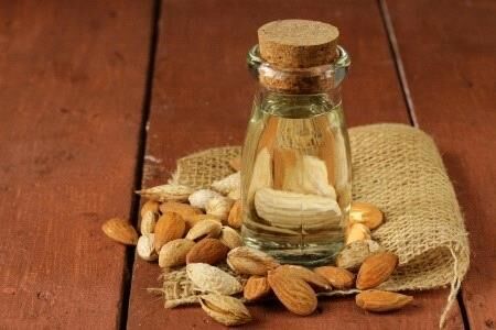 Top 5 Beneficii Uleiul de argan – Propietati si intrebuintari cosmetice imagine Ulei de argan - Beneficii si intrebuintari cosmetice|||||||||||||Ulei de argan pentru par||Ulei de argan pentru corp|Ulei de argan anti imbatranire|